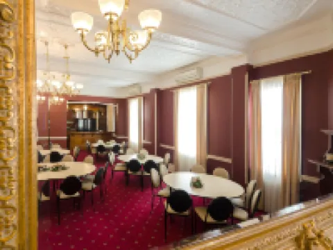 โรงแรมไครทีเรียน วอร์วิค โรงแรมในวอริก