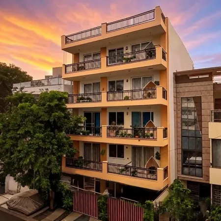 BedChambers Serviced Apartments, Sector 38