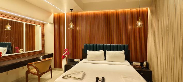 Hotel Vaishnavi Hotels in Solapur