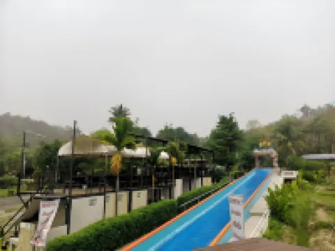 บีเอ็มพี ฟาร์มเฮาส์ โรงแรมในอำเภอ แม่แตง