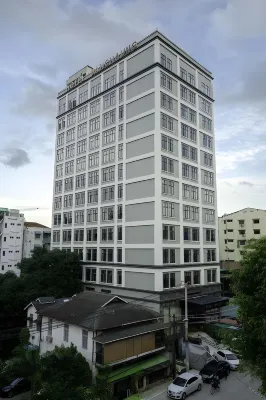 Hotel Sanchaung Hotels in 