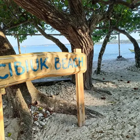 Vila Cibiuk Tanjung Lesung Отели в г. Пандегланг