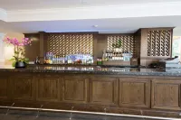The Andrew Hotel - bar