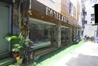 Hotel All Time Residency New  Delhi 골 마켓 호텔