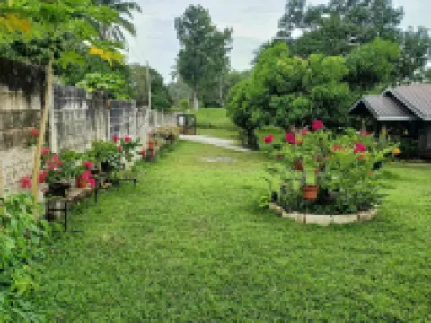 Balai Mariacaria Pension House Hotels in Guindulman