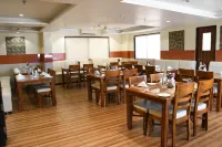 賽尼姆樹飯店 - 早餐