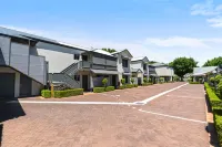 North Adelaide Boutique Stays Accommodation - parking