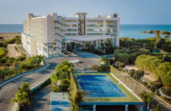 NissiBlu Beach Resort โรงแรมใน