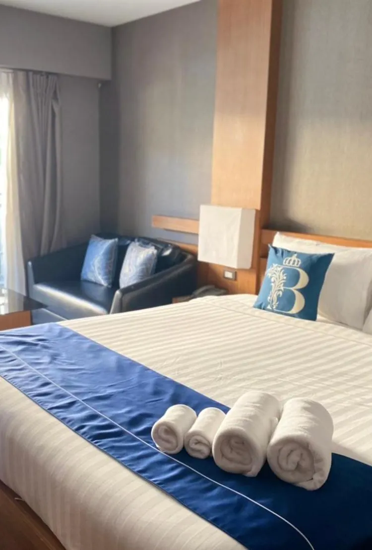 Standard Suite Double or Twin Pool View