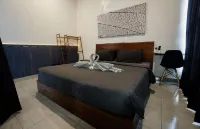 Escotel Krisnantara - Guest houses