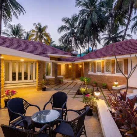 Amã Stays & Trails, Beach House Madh Island