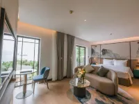 The May Legend Catba Hotels near Cat Ba Beach