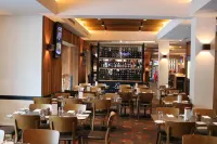 Sovereign Park Motor Inn - breakfast