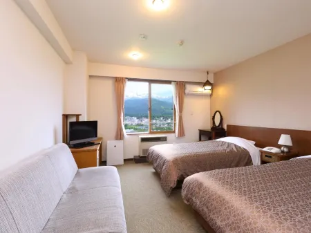Hakuba Highland Hotel