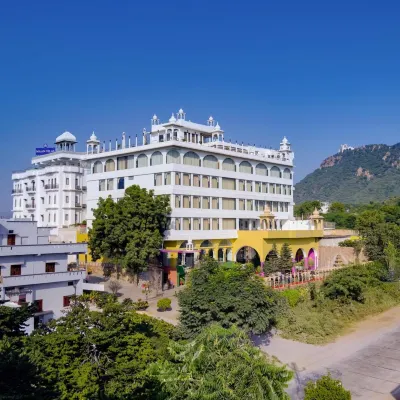 烏代布爾梅瓦格中心雷金塔酒店 鄰近希爾格蘭姆的酒店