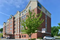 Staybridge Suites Quantico-Stafford Hotels in Griffis-Widewater