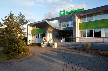 Holiday Inn Lille - Ouest Englos Отели в г. Премеск
