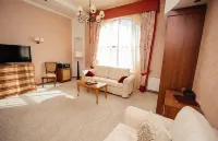 Gorod Solntsa Hotel Hotels in Inozemtsevo