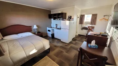 Caravel Motel Hotels in 