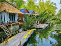 V-Relaxing Resort Hotels in Kampong Kraeng