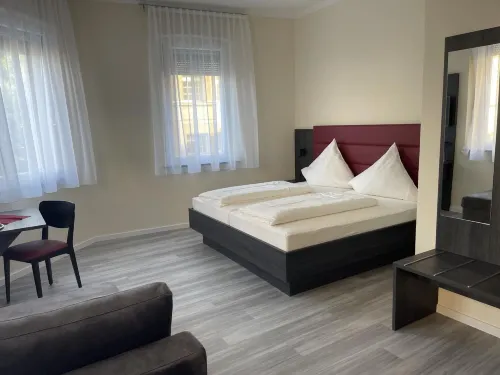 Hotel Garni König Humbert Hotels in Bubenreuth