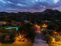 Domus Liscia di Vacca Hotels near Romazzino Beach