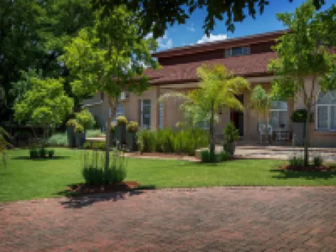 Park Living Guesthouse Hotels near SA Armour museum