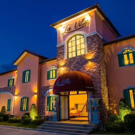 lavilla boutique hotel