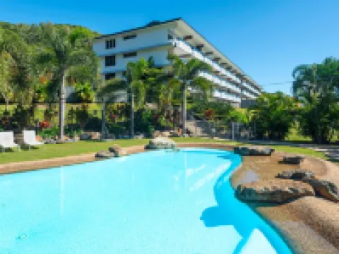 Lagoon Beachfront Lodge 005 on Hamilton Island by HamoRent Hotels in Hamilton Island