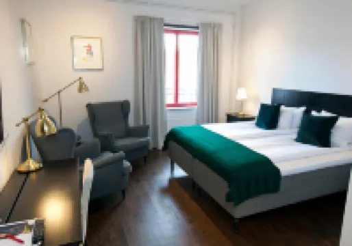 Rasta Grums Hotels in 