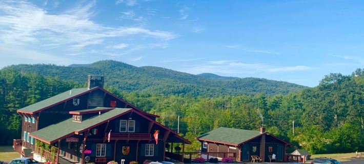Swiss Chalets Village Inn Hotels in Carroll County