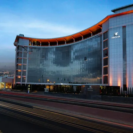Bayat Hotel