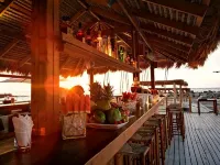 La Siesta Hotel & Beach Resort - bar
