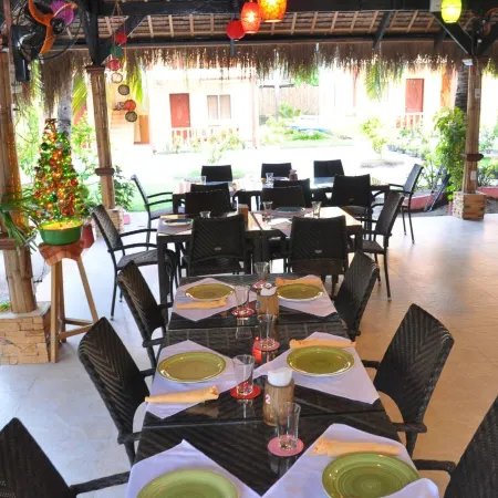 Slam's Garden Dive Resort