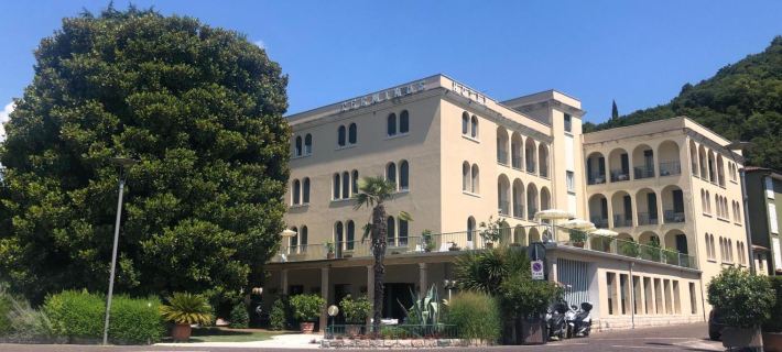 Hotel Terminus Hotels in Garda Town