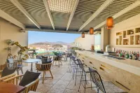 Kouros Art Hotel (Adults Only)