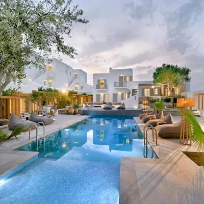 Petinos Hotel Các khách sạn gần Hộp đêm Cavo Paradiso
