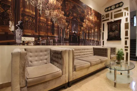 Hotel Redwings Castle Отели рядом со станцией Panvel Railway Station