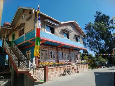 Vamoose Latpanchor Homestay Hotel di 