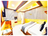 جوروم و و وج بي مول رود ناينيتال