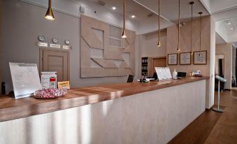 The Hotel Complex Tourist