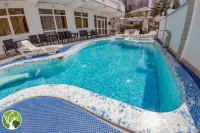 Raduga-Prestizh Hotel - Kolam Renang