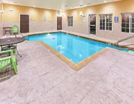 La Quinta Inn & Suites by Wyndham McAlester - Pools