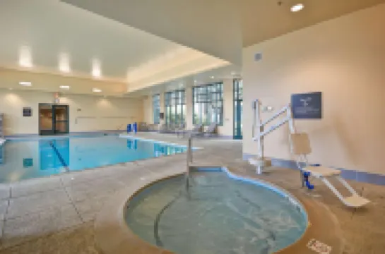 홈우드 스위트 바이 힐튼 덜레스 인터내셔널 에어포트