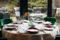 Dona Hotel