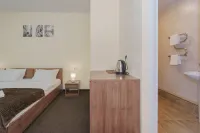 D-Hotel