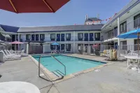 Motel 6 Fremont, CA – North - Pools