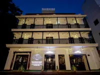 Le Chateau Hotels near Bharathi Park