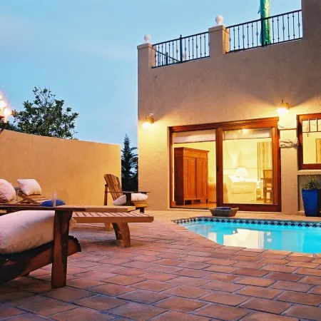 Lavender Manor Guest Lodge