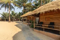 Blue Corner Beach Huts & Restaurant